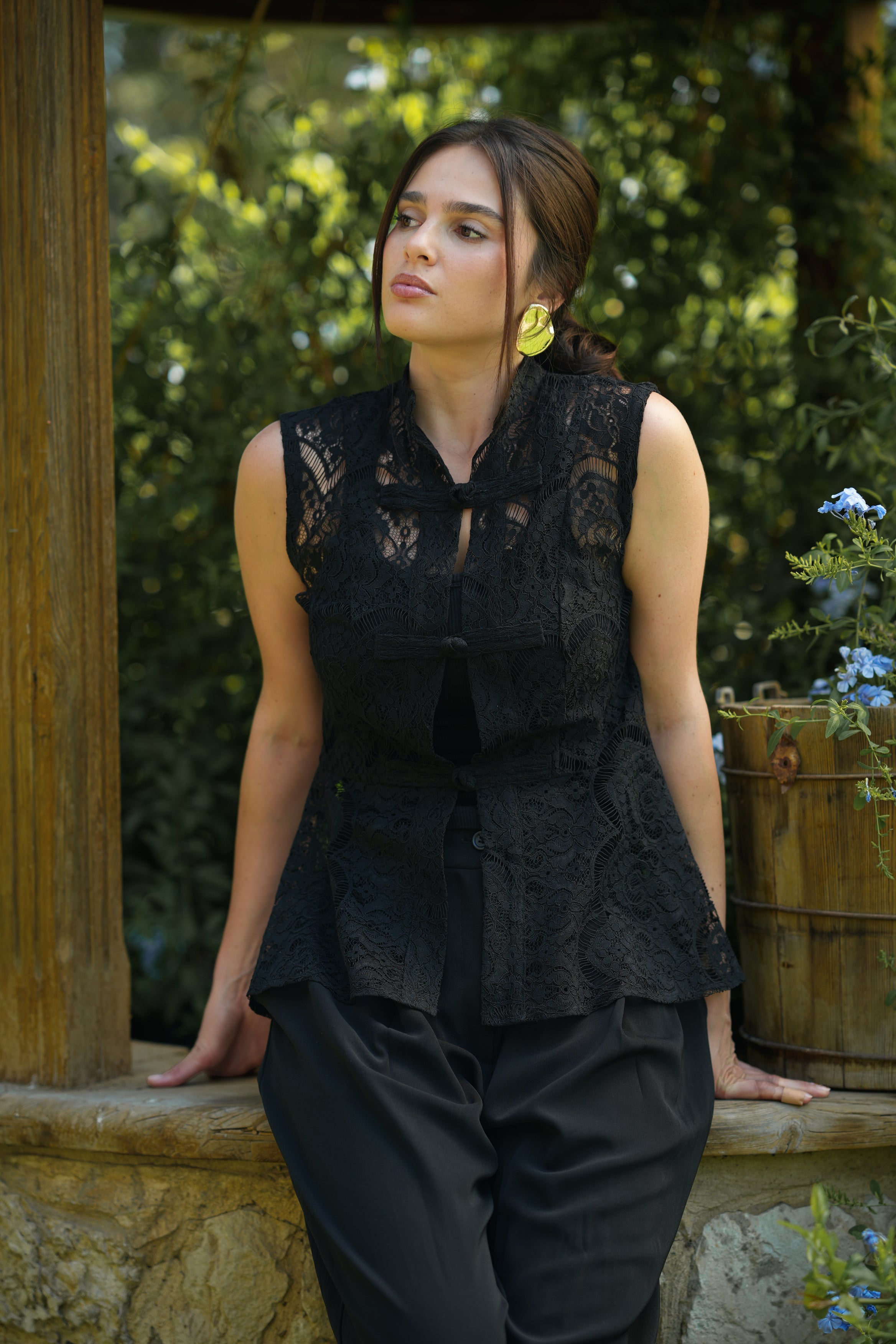 Lace Mandarin Collar Vest