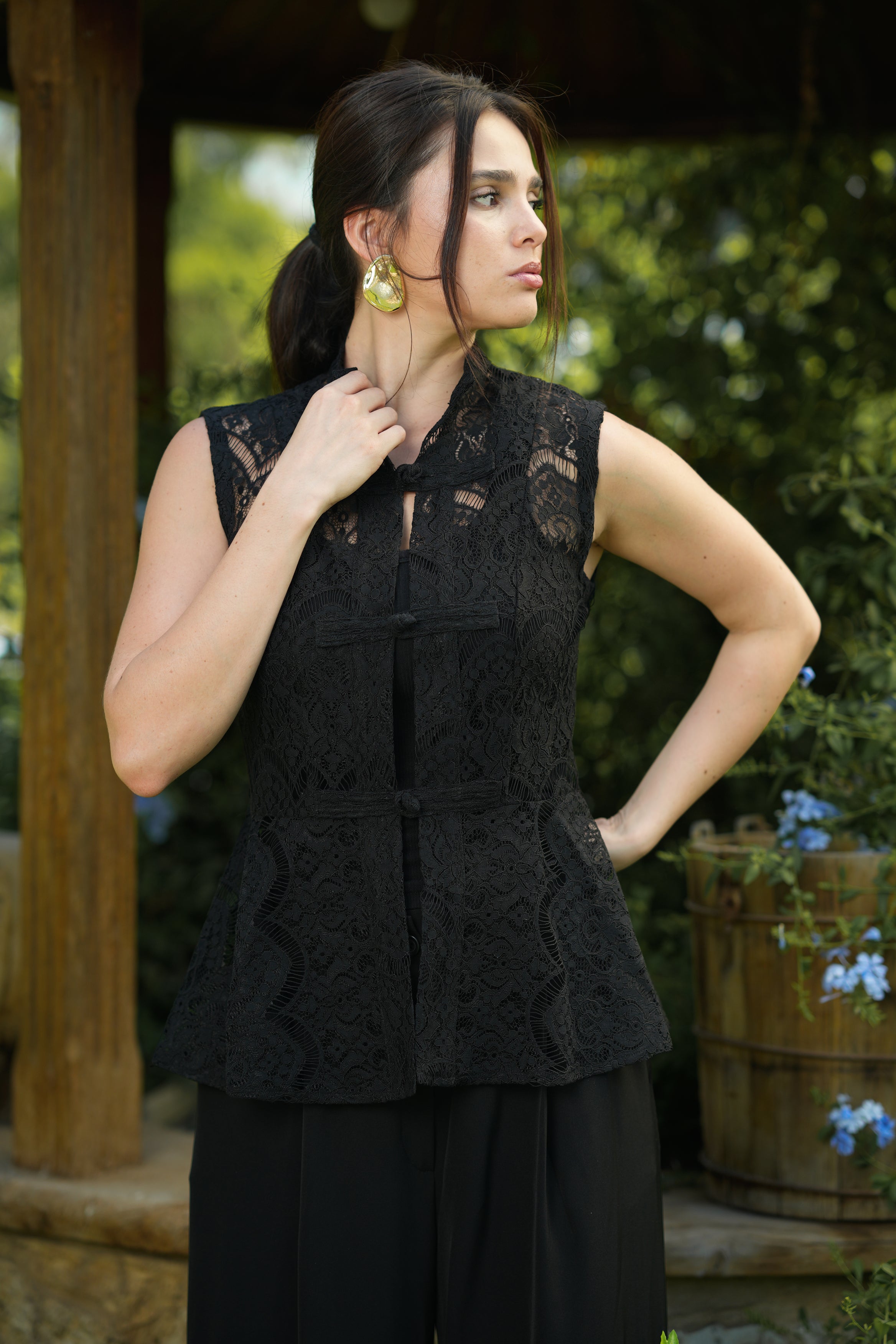 Lace Mandarin Collar Vest