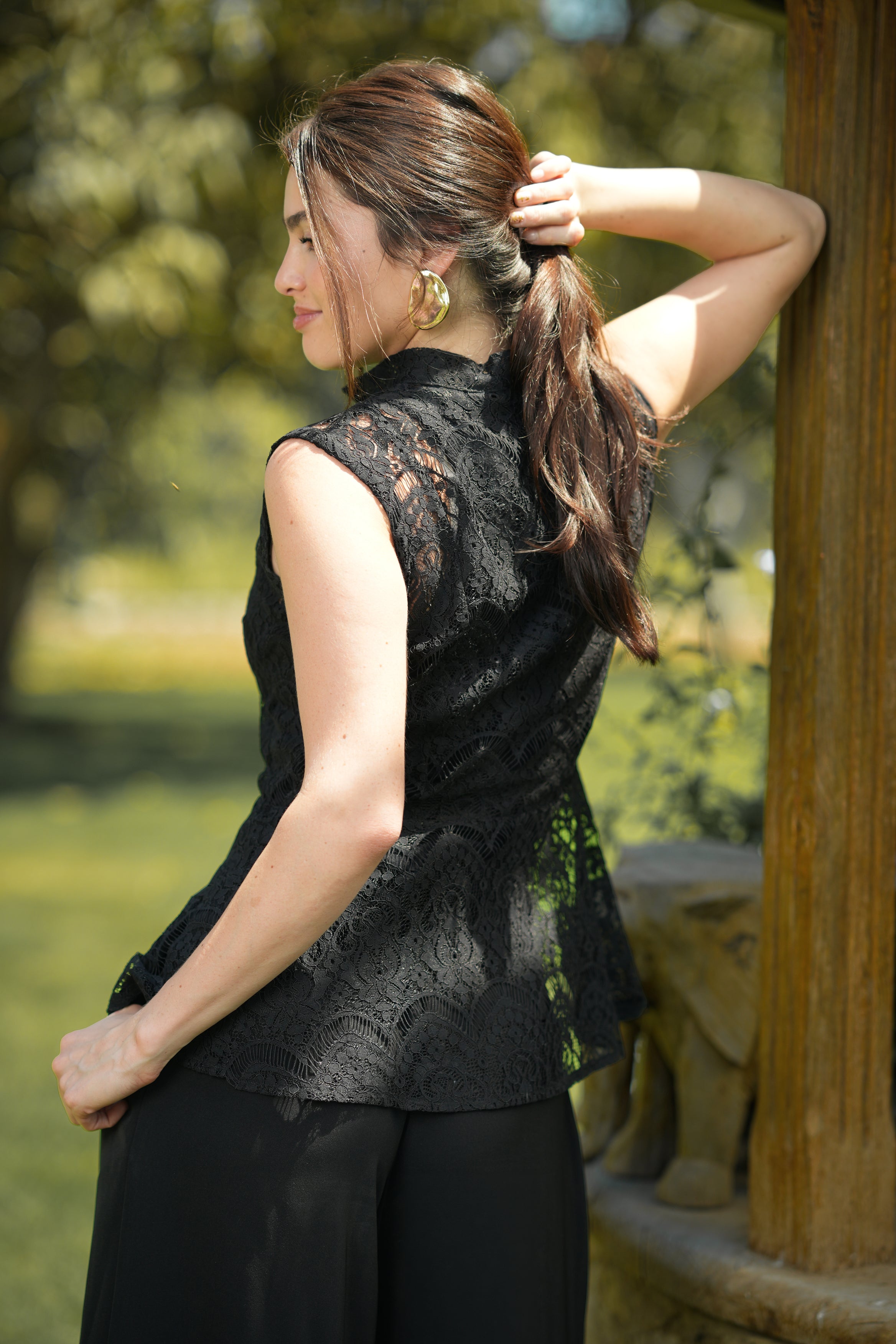 Lace Mandarin Collar Vest