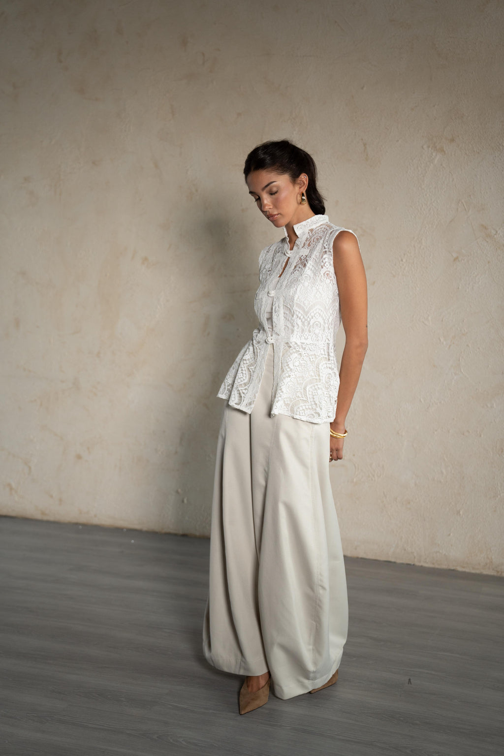 Lace Mandarin Collar Vest